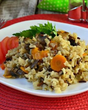 Тайский нешлифованный рис с грибами в мультиварке