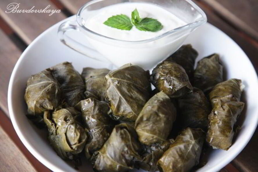 Рецепт ароматной долмы с мацони