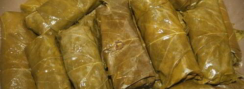 долма из молодых виноградных листьев с начинкой из смешанного фарша. Шаг 8