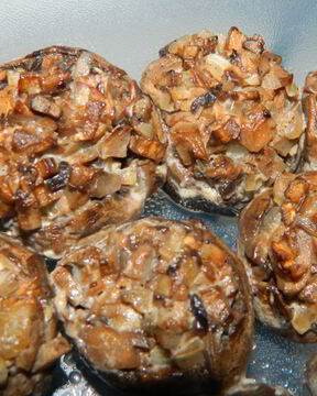 Фаршированные запеченные шампиньоны