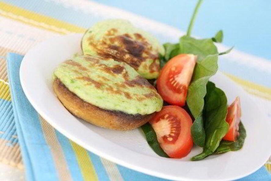 Рецепт грибных шляпок, фаршированных шпинатом и голубым сыром