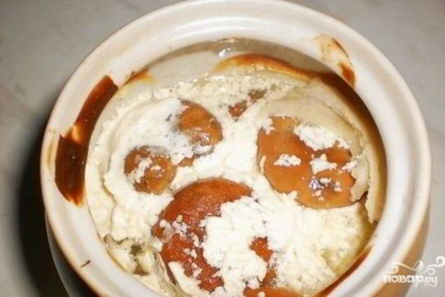 Рецепт грибов в сметане в горшочке