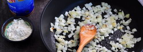 грибы в сметанном соусе. Шаг 4