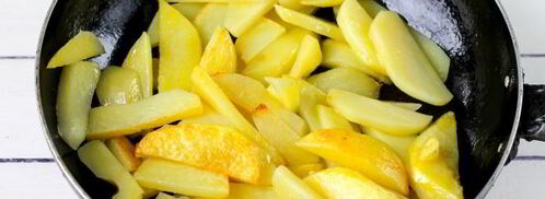 жареные рыжики с картошкой. Шаг 6