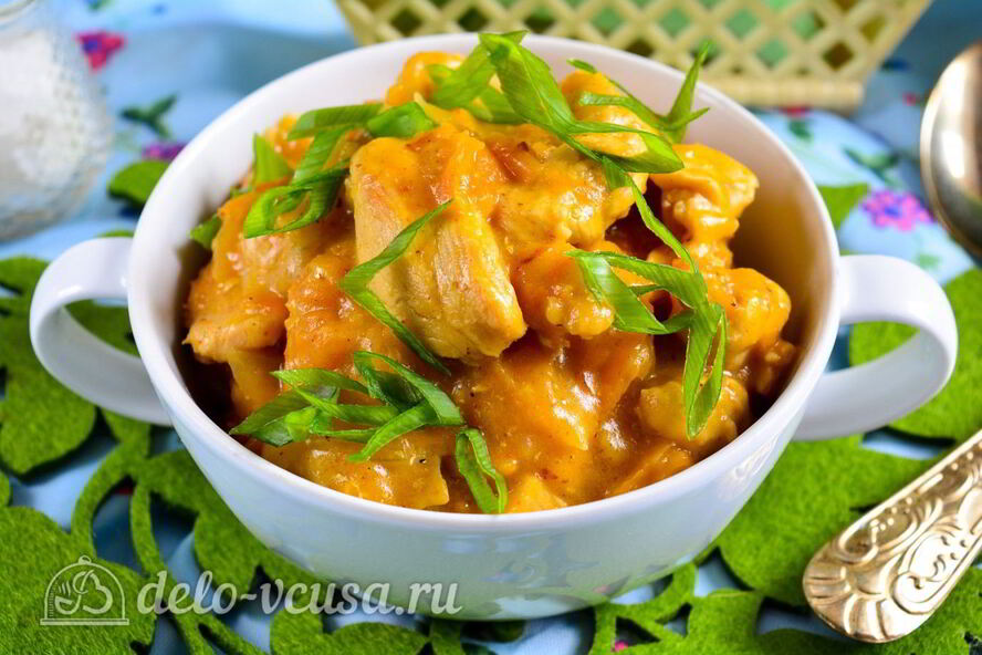 Рецепт гуляша из курицы со сметаной