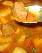 Гуляш с картошкой в мультиварке