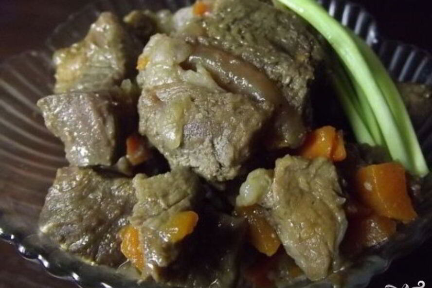 Рецепт гуляша с подливкой в мультиварке