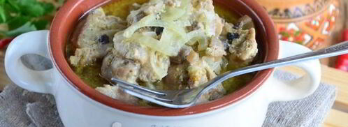 куриный гуляш с грибами в соусе. Шаг 11