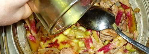 свиной гуляш с китайской редькой. Шаг 11