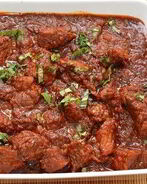 Венгерский гуляш из говядины с подливкой