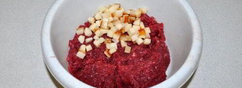 говяжьи котлеты с копченым салом. Шаг 4