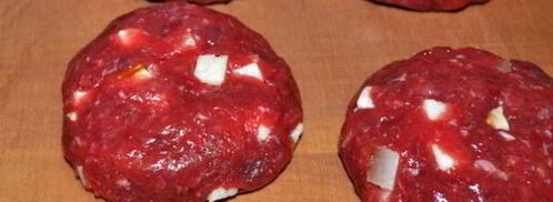 говяжьи котлеты с копченым салом. Шаг 5