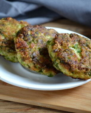 Котлеты из брокколи и цветной капусты