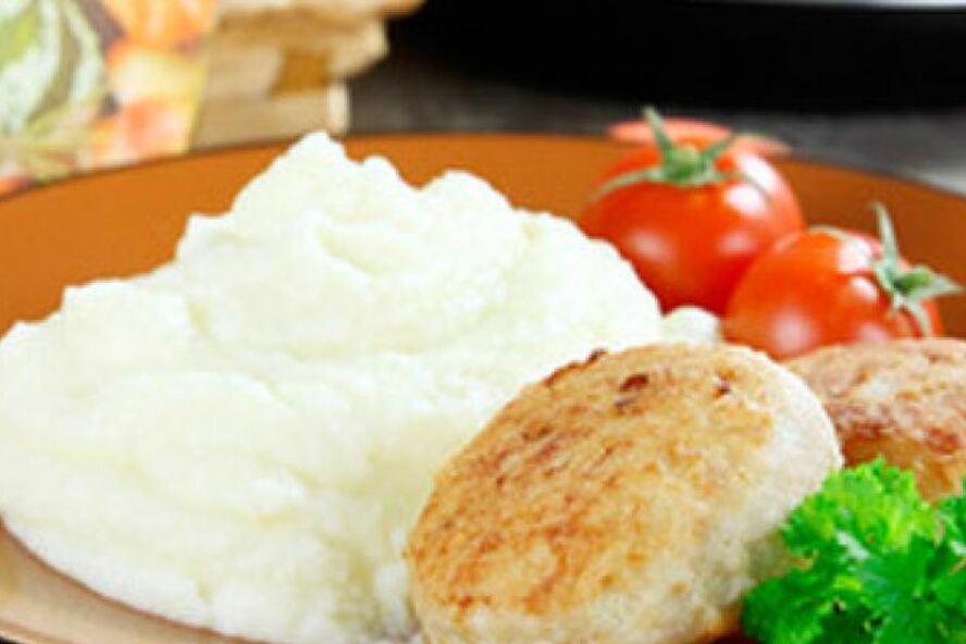 Рецепт куриных котлет с картофельным пюре