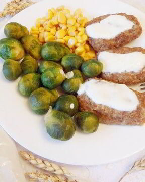 Паровые рыбные котлеты с отрубями