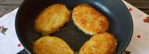 постные картофельные котлеты с луком. Шаг 10