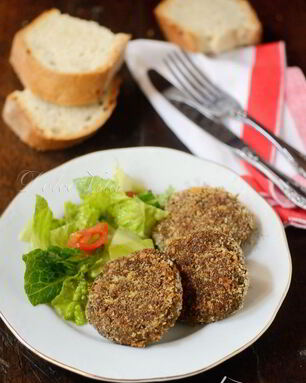 Постные котлеты из чечевицы с грибами и луком