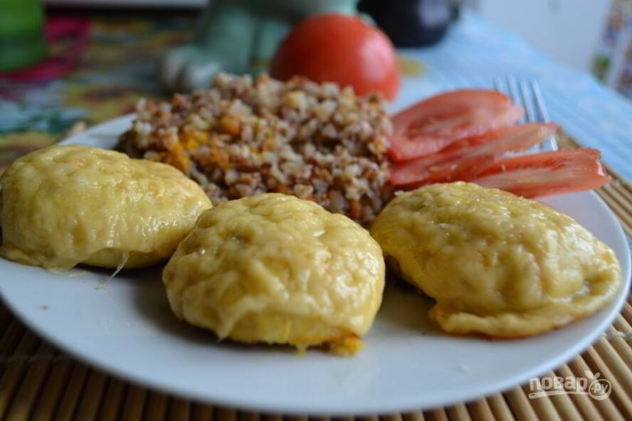 Рецепт рыбных котлет в сырной шубе