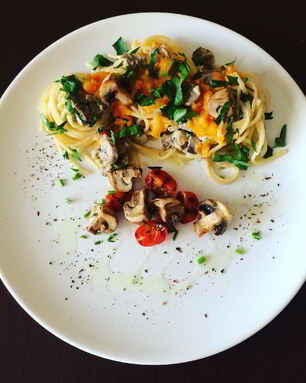 Лапша с тыквой и грибами