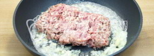 макароны с фаршем на сковороде. Шаг 3