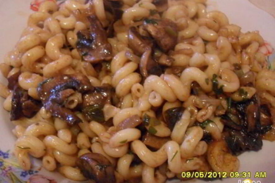 Рецепт макарон с грибами и зеленью