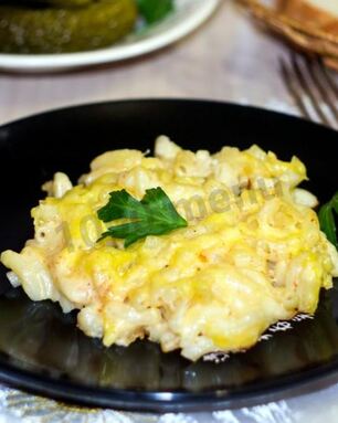 Макароны с молоком и сыром