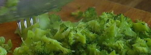 паста с брокколи, оливками и кедровыми орешками. Шаг 3