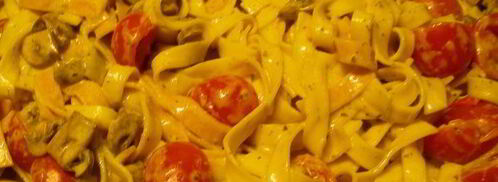 паста с грибами, томатами черри и соусом со сливками и песто. Шаг 6