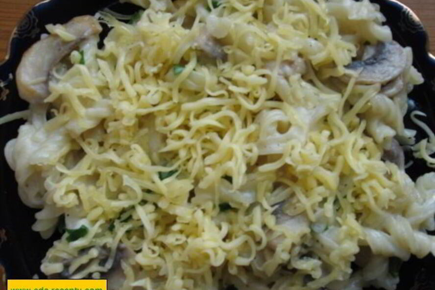 Рецепт пасты с грибами в сливочном соусе с белым вином и сыром