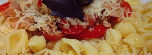 паста с тунцом, помидорчиками и пармезаном. Шаг 8