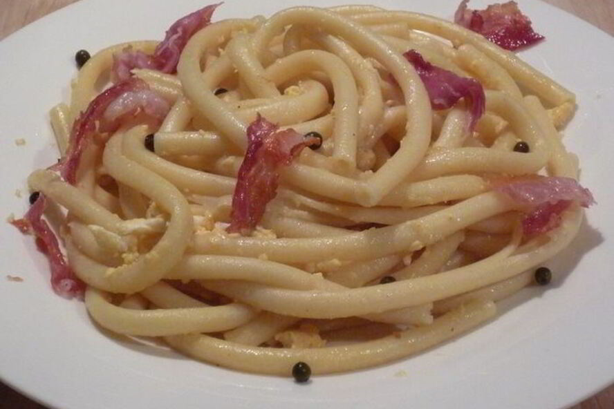 Рецепт спагетти карбонара с маринованным зеленым перцем-горошком