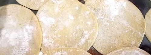 сочные манты со свининой и пекинской капустой. Шаг 7