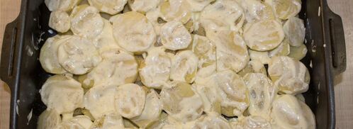 мясо по-французски классически в духовке с картошкой. Шаг 6