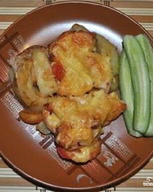 Мясо по-французски с курицей