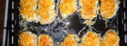 мясо по-французски с луком и сыром. Шаг 8