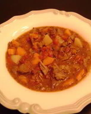 Тушеная говядина с картошкой по-французски