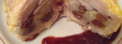 куриные бедрышки, фаршированные рисом, сыром и изюмом. Шаг 9