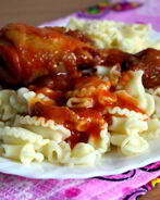Курица в томатном соусе