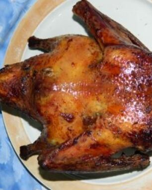 Утка запеченая без косточек под двумя соусами