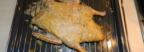 утка запеченая без косточек под двумя соусами. Шаг 5