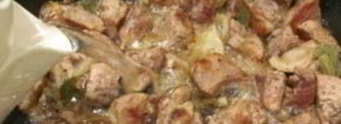 вкусное мясо кусочками на сковороде. Шаг 7