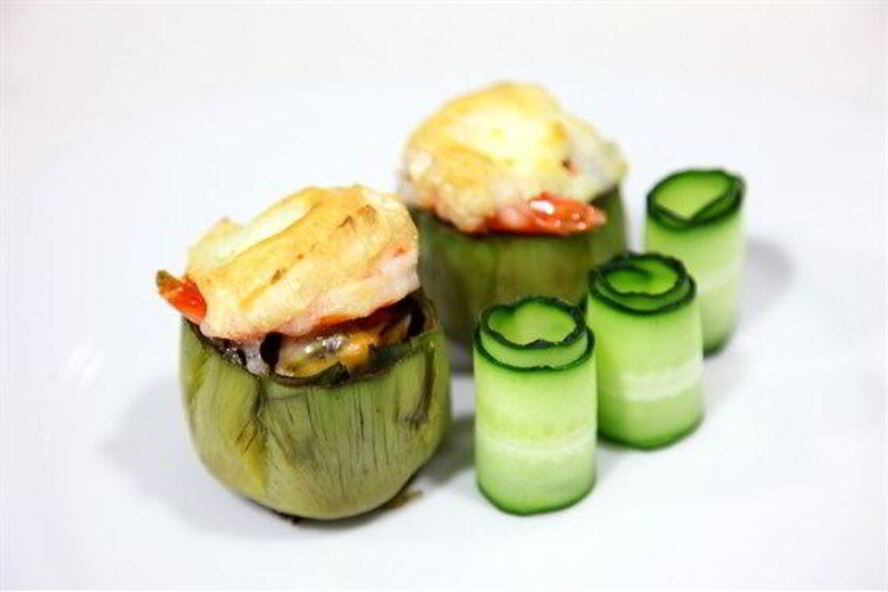 Рецепт артишоков, фаршированных мидиями и креветками, под шапкой из козьего сыра