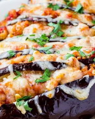 Баклажаны с креветками под сыром