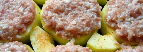 фаршированные курятиной кабачки под овощной шубкой. Шаг 5
