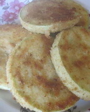 Кабачки, жареные в панировочных сухарях