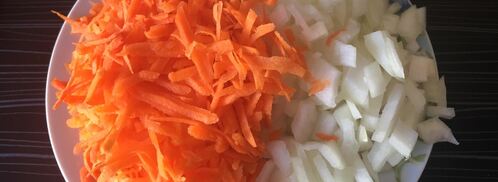 картофель тушеный с фаршем и капустой. Шаг 3