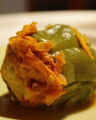 Перцы, фаршированные мясом и рисом