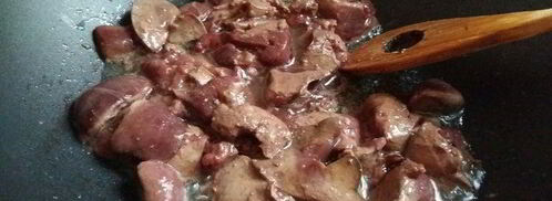 дал из красной чечевицы с куриной печенью. Шаг 3