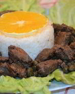 Куриная печень с каперсами и рисом