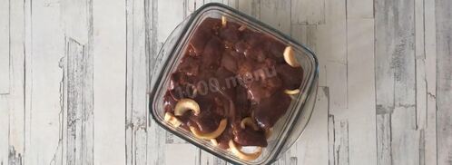 куриная печень в духовке запеченная с луком и чесноком. Шаг 7